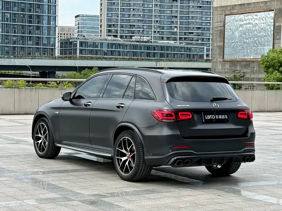 Mercedes-Benz GLC AMG Mercedes-Benz GLC AMG 2022 AMG GLC 43 4MATIC 2022 — миниатюра 4