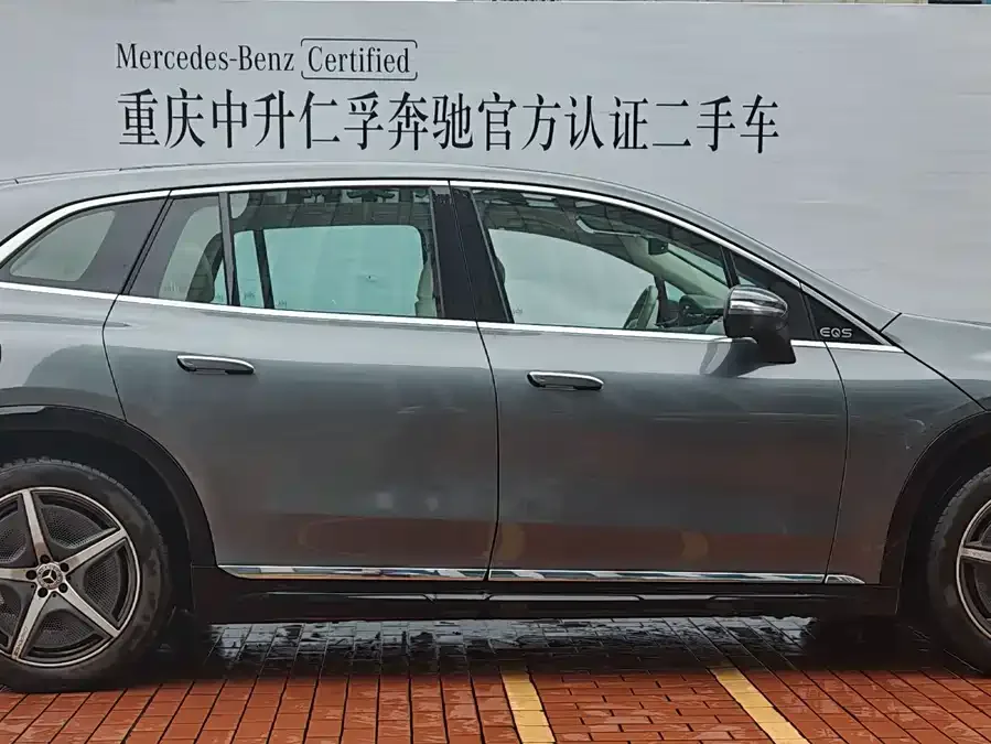 Mercedes-Benz EQS SUV Mercedes-Benz EQS SUV 2023 450 4MATIC Pioneer Edition 2023 — миниатюра 2