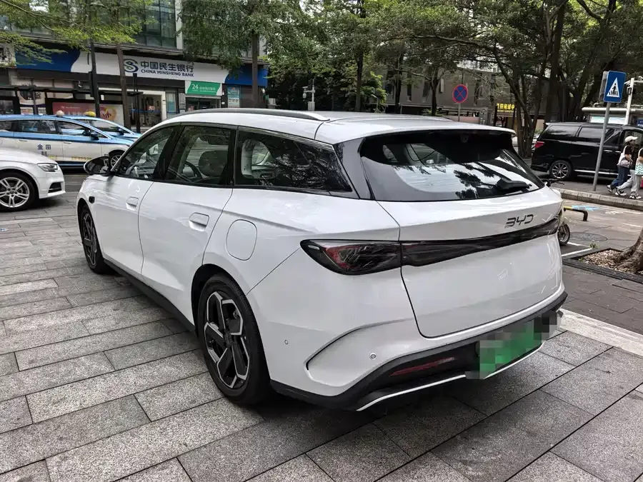 BYD Seal 06 DM-i Travel Edition Seal 06 DM-i Touring Edition 2025 DM-i 150KM Flagship Model 2025 — миниатюра 4