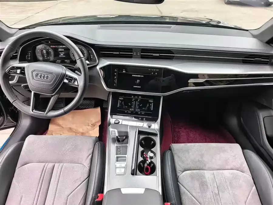Audi A6L 2024 45 TFSI Premium Dynamic Model 2025 — миниатюра 3