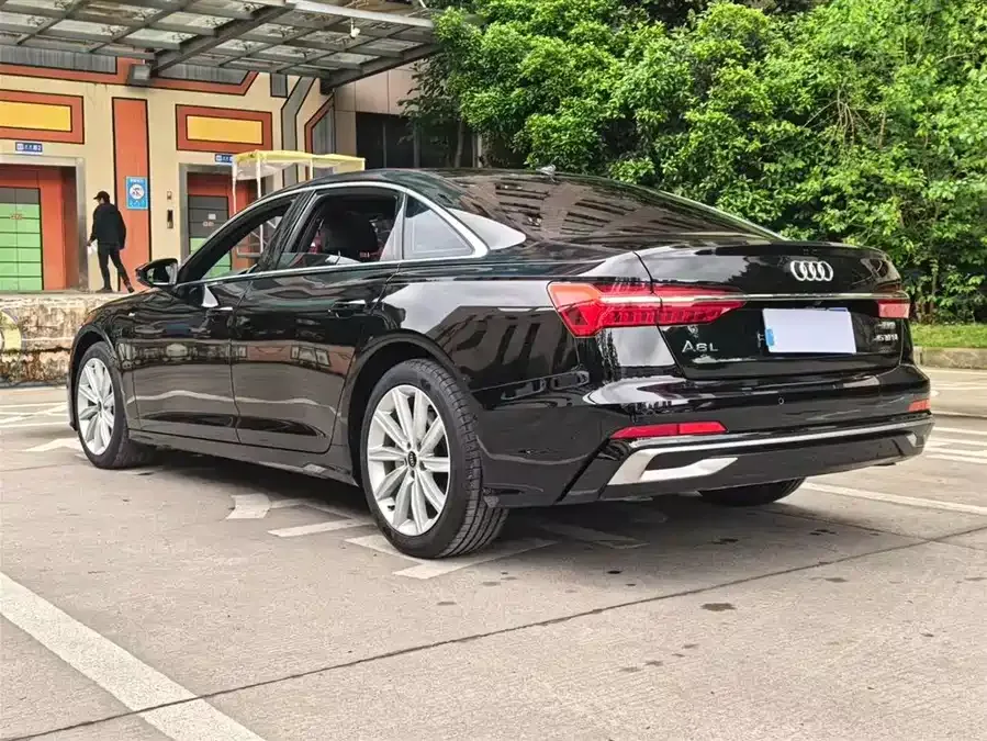 Audi A6L 2024 45 TFSI Premium Dynamic Model 2025 — миниатюра 5