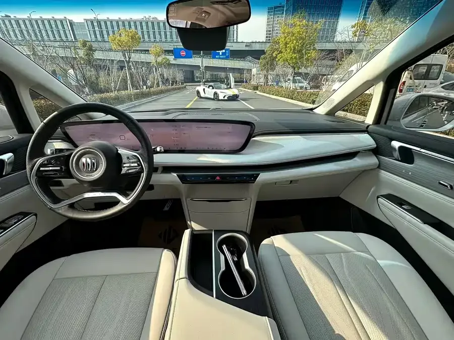 Buick GL8 New Energy 2024 Lu Zun Zhixiang Edition 7 Seaters 2025 — миниатюра 4