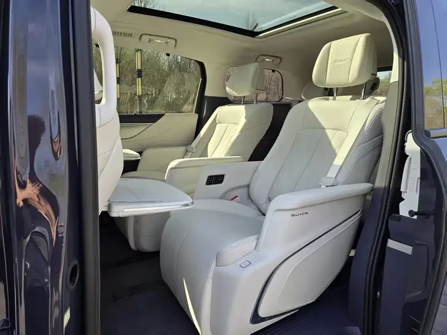 Buick GL8 New Energy Buick GL8 PHEV 2026 Land Cruiser Luxury Edition 2025 — миниатюра 3