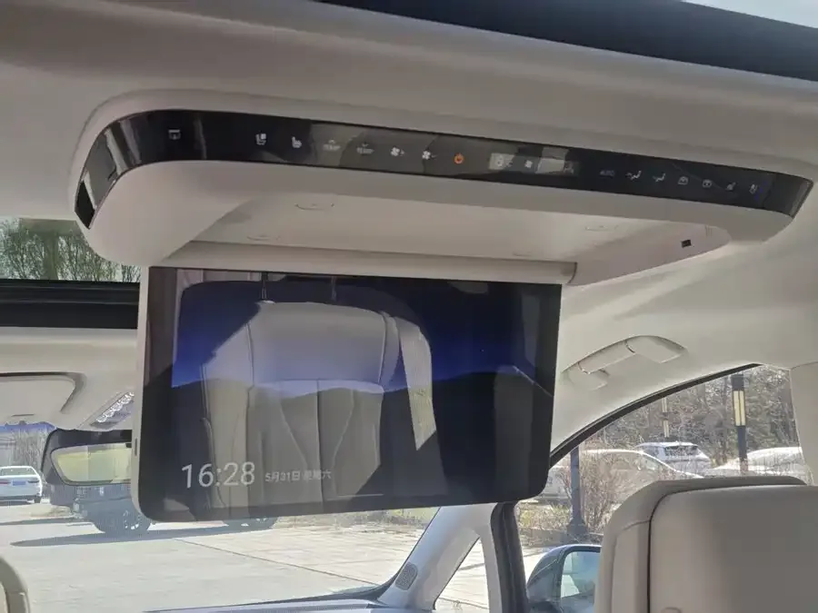 Buick GL8 New Energy Buick GL8 PHEV 2026 Land Cruiser Luxury Edition 2025 — миниатюра 4