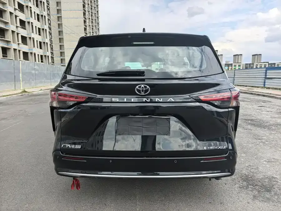 Toyota Sienna SIENNA 2024 2.5L Hybrid 4WD Luxury Edition 2025 — миниатюра 5
