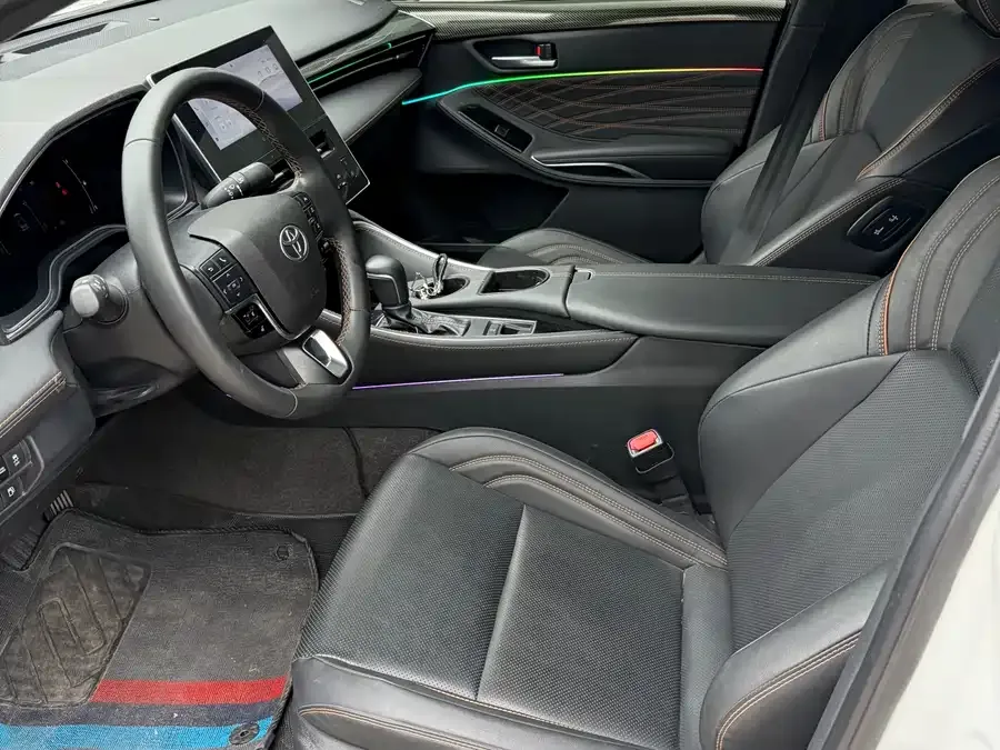 Toyota Avalon 2024 Avalon Hybrid 2.0L Premium Edition 2024 — миниатюра 5