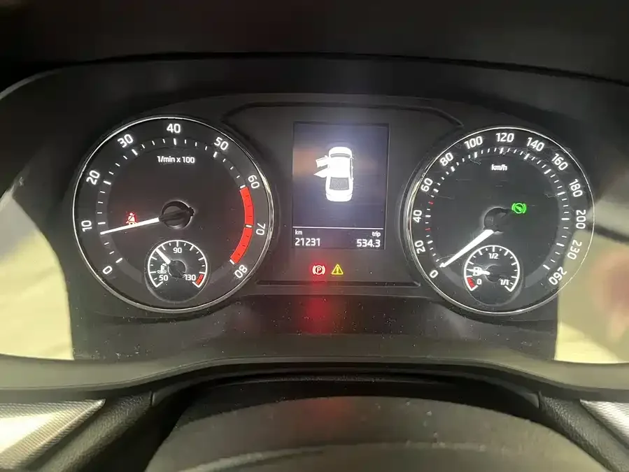 Skoda Octavia Octavia 2022 PRO TSI280 Premium Edition 2022 — миниатюра 4