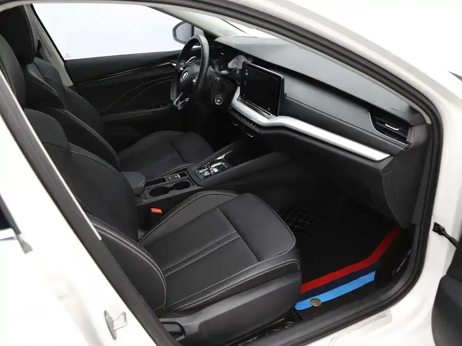 Skoda Octavia Octavia 2022 PRO TSI280 Premium Edition 2022 — миниатюра 5
