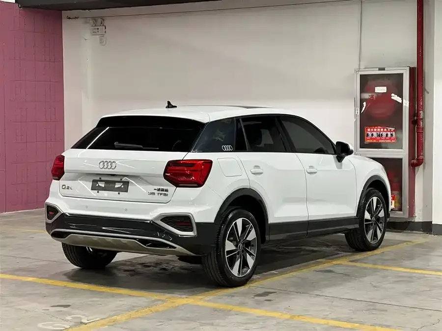 Audi Q2L 2022 35 TFSI Fashionable and Elegant 2022 — миниатюра 2