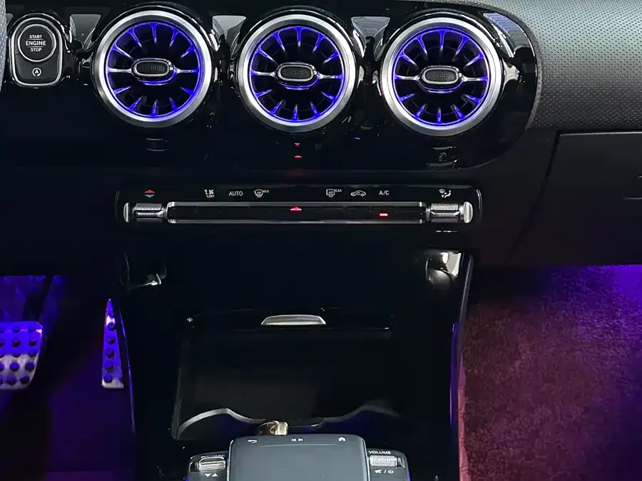 Mercedes-Benz CLA-Class Mercedes-Benz CLA (Imported) 2023 CLA 200 2023 — миниатюра 5