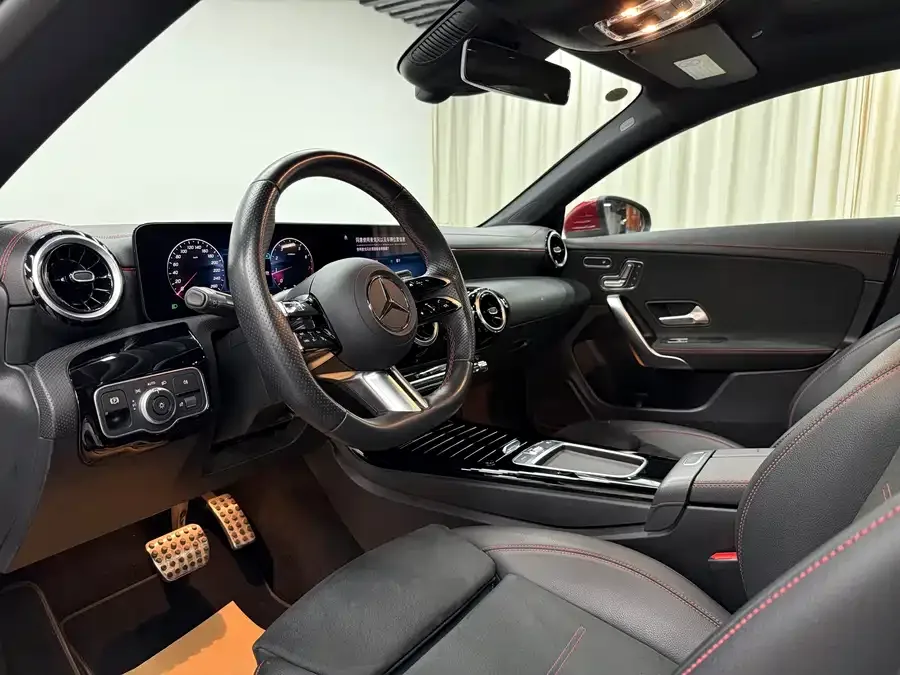 Mercedes-Benz CLA-Class Mercedes-Benz CLA (Imported) 2023 CLA 200 2024 — миниатюра 2