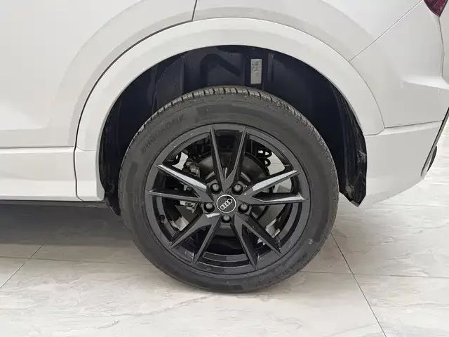 Audi Q2L 2024 35TFSI Progressive Dynamic Edition 2024 — миниатюра 4