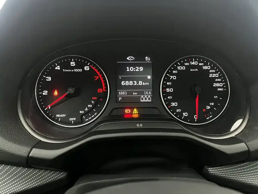 Audi Q2L 2023 35TFSI Stylish Dynamic Edition 2024 — миниатюра 4