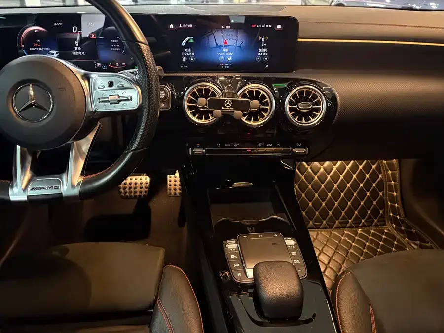 Mercedes-Benz CLA-Class Mercedes-Benz CLA (Imported) 2022 CLA 200 2022 — миниатюра 3