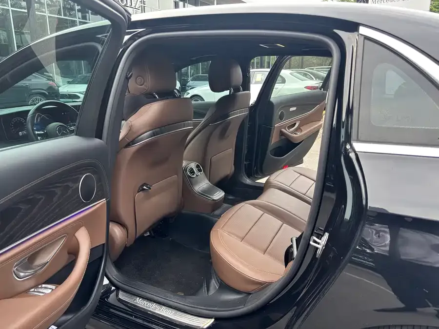 Mercedes-Benz E-class new energy Mercedes-Benz E-Class New Energy 2022 Model E 350 e L Plug-in Hybrid Sports Sedan 2022 — миниатюра 5