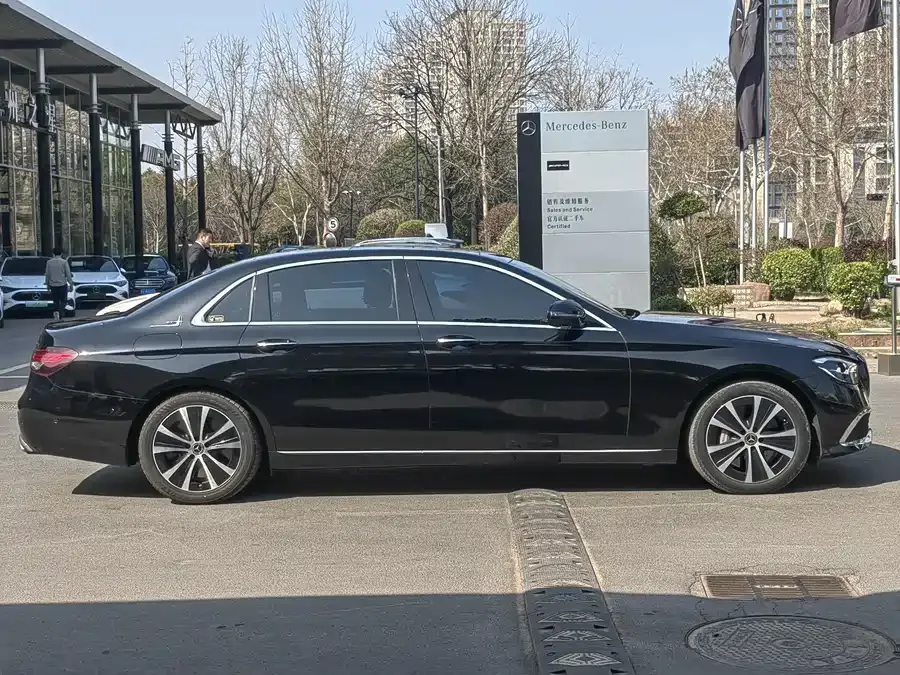 Mercedes-Benz E-class new energy Mercedes-Benz E-Class New Energy 2023 E 350 e L Plug-in Hybrid Sedan 2023 — миниатюра 5
