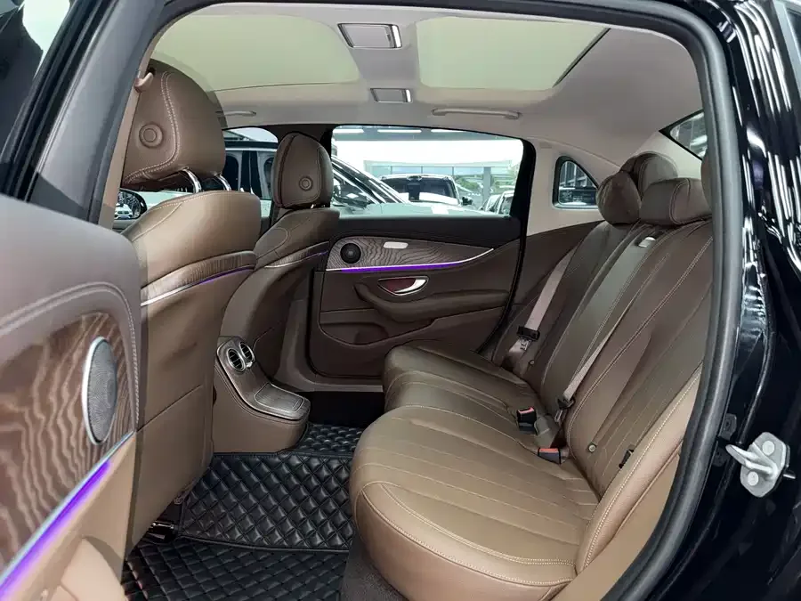 Mercedes-Benz E-class new energy Mercedes-Benz E-Class New Energy 2022 E 350 e L Plug-in Hybrid Sedan 2022 — миниатюра 3