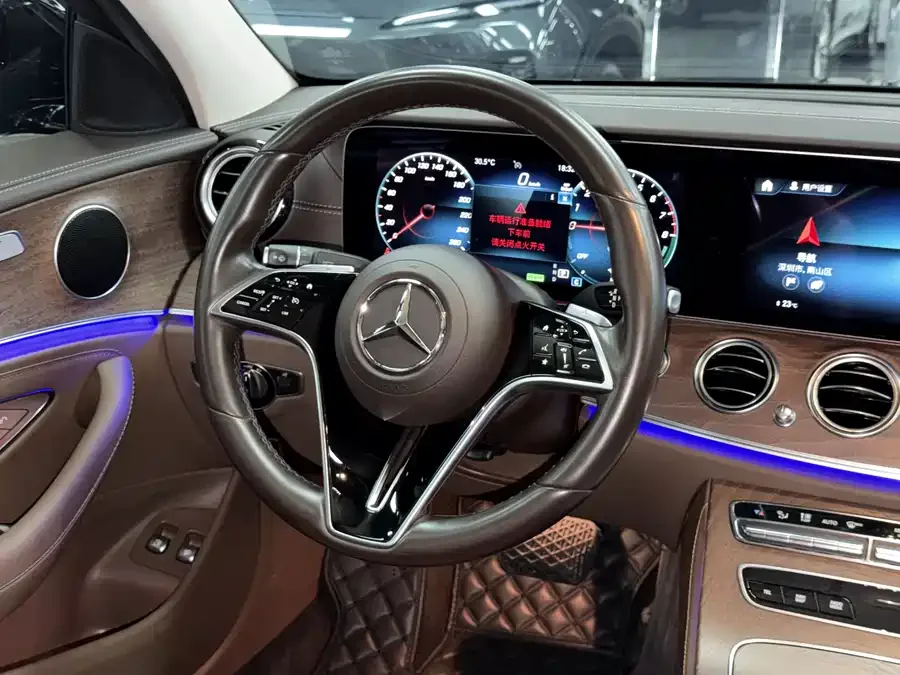 Mercedes-Benz E-class new energy Mercedes-Benz E-Class New Energy 2022 E 350 e L Plug-in Hybrid Sedan 2022 — миниатюра 4