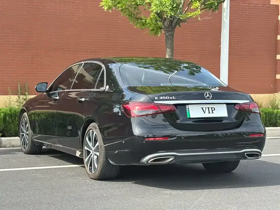 Mercedes-Benz E-class new energy Mercedes-Benz E-Class New Energy 2022 E 350 e L Plug-in Hybrid Sedan 2022 — миниатюра 5