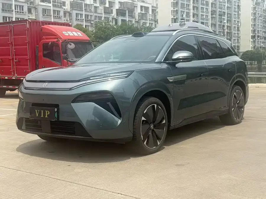 BYD Tang L 2025