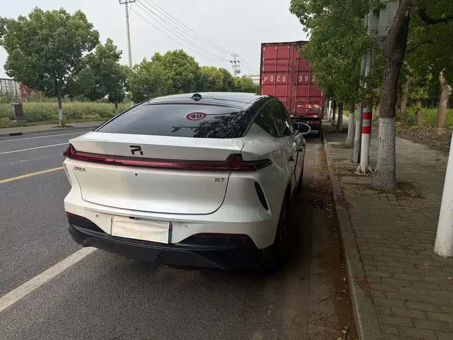 Roewe Feifan R7 Feifan R7 2024 Advanced Edition 2023 — миниатюра 3