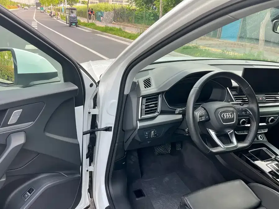 Audi Q5L 2023 40T Fashion Dynamic Edition 2023 — миниатюра 4