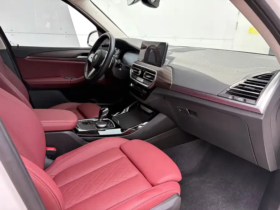 BMW X3 2023 facelift xDrive30i Leading M Night Edition 2024 — миниатюра 3