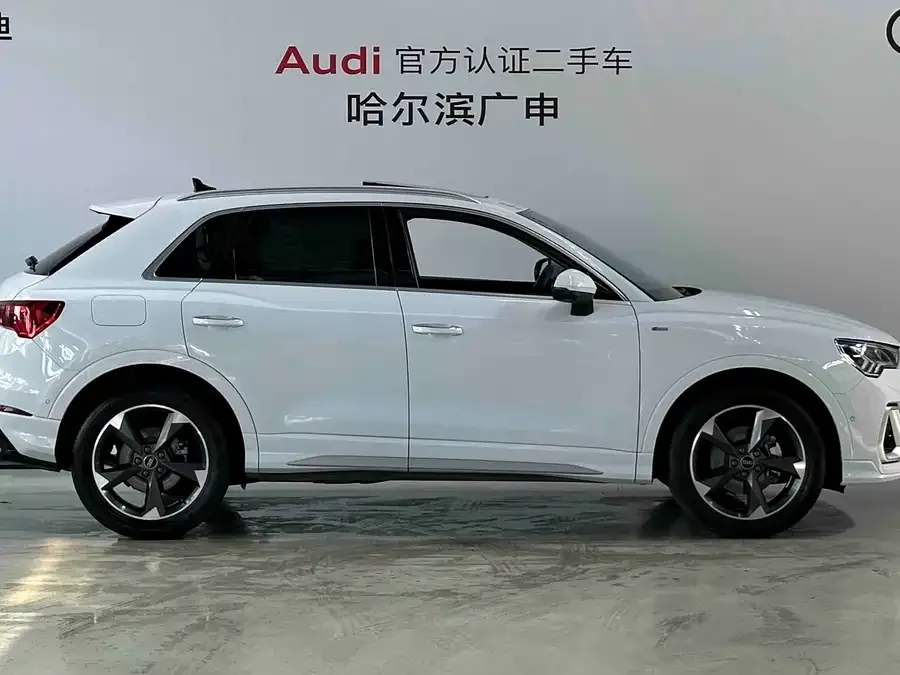 Audi Q3 2024 35 TFSI Fashion Dynamic Edition 2024 — миниатюра 2