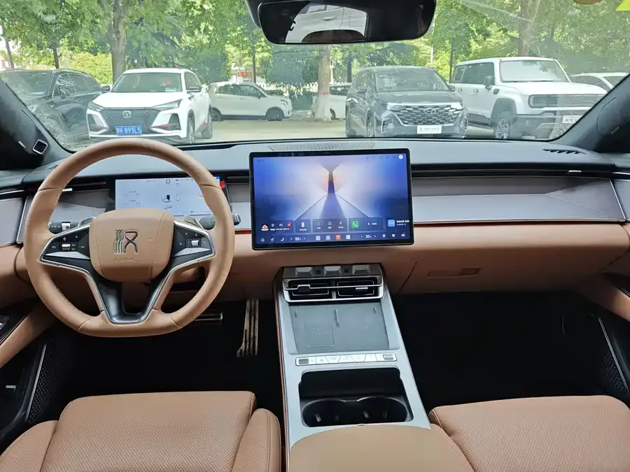 BYD Han L Han L 2025 DM-p 4WD LiDAR Flagship Model 2025 — миниатюра 5