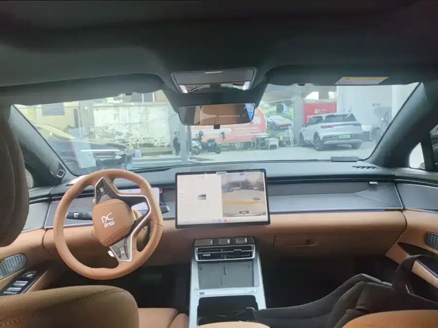 BYD Han L Han L 2025 EV 701KM LiDAR Flagship Model 2025 — миниатюра 3