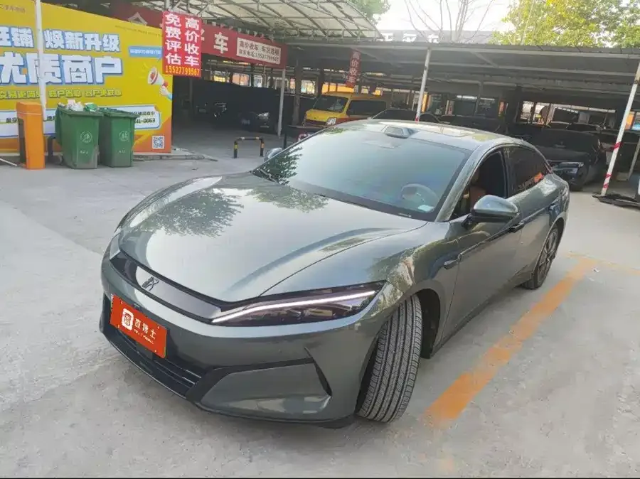 BYD Han L 2025