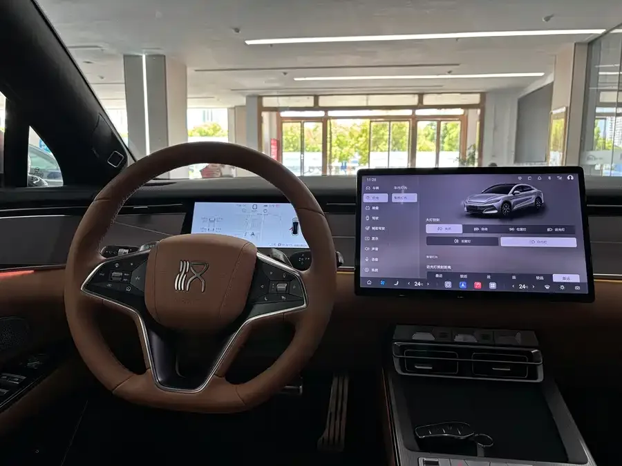 BYD Han L Han L 2025 EV Four-wheel Drive LiDAR Flagship Model 2025 — миниатюра 4