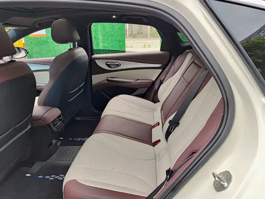 BYD seal 07 DM-i Seal 07 DM-i 2025 DM-i 1.5L 125km Luxury 2024 — миниатюра 5