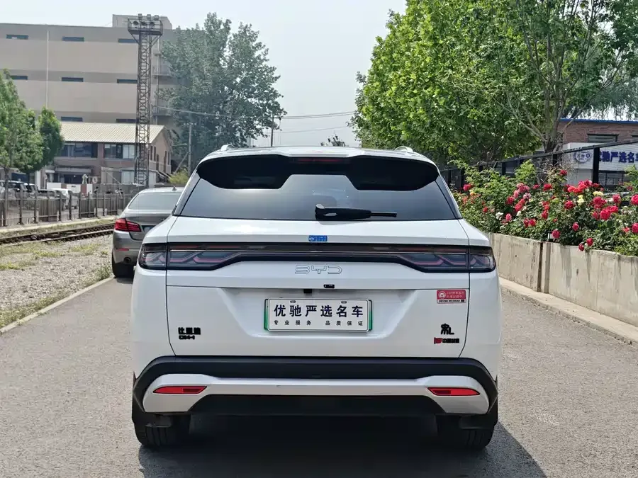 BYD Song L DM-i Song L DM-i 2024 112km Surpassing Edition 2024 — миниатюра 3