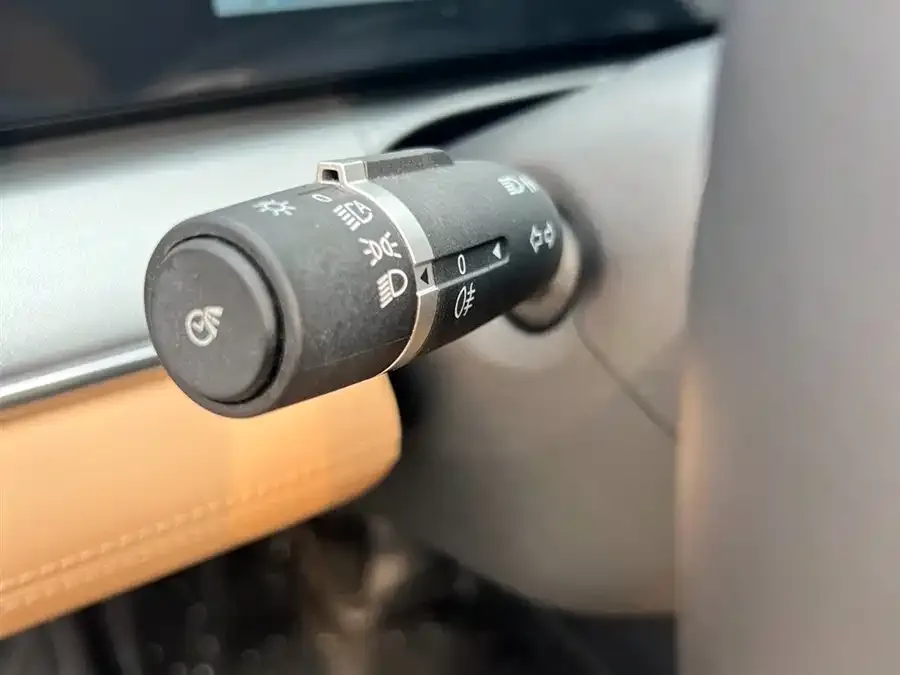 BYD Song L DM-i Song L DM-i 2024 160km Excellence Edition 2024 — миниатюра 3