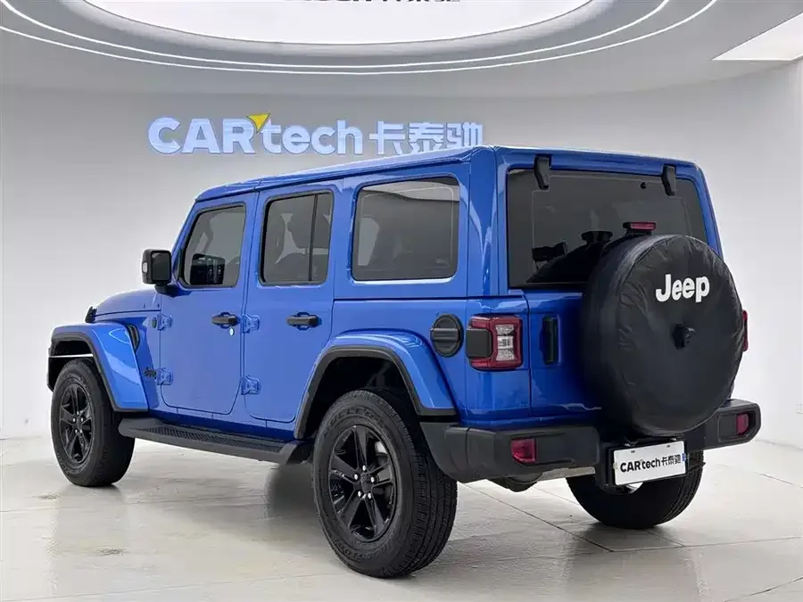 Jeep Wrangler Wrangler 2022 2.0T Highland Four-Door Edition 2023 — миниатюра 2