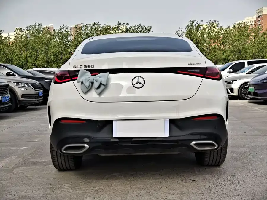Mercedes-Benz GLC Coupe Mercedes-Benz GLC Coupe 2024 GLC 260 4MATIC Coupe SUV 2024 — миниатюра 2