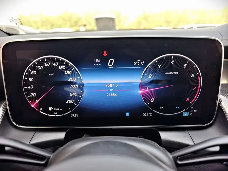 Mercedes-Benz GLC Coupe Mercedes-Benz GLC Coupe 2024 GLC 260 4MATIC Coupe SUV 2024 — миниатюра 5