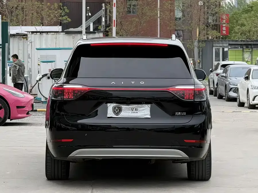 AITO M9 Wenjie M9 2024 Extended Range Max Edition 42kWh 6-seater Edition 2024 — миниатюра 2