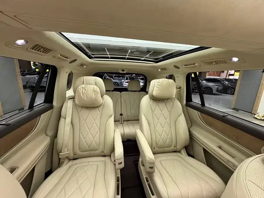 AITO M9 M9 2024 Extended Range Ultra Edition 52kWh 6-seater Edition 2024 — миниатюра 4