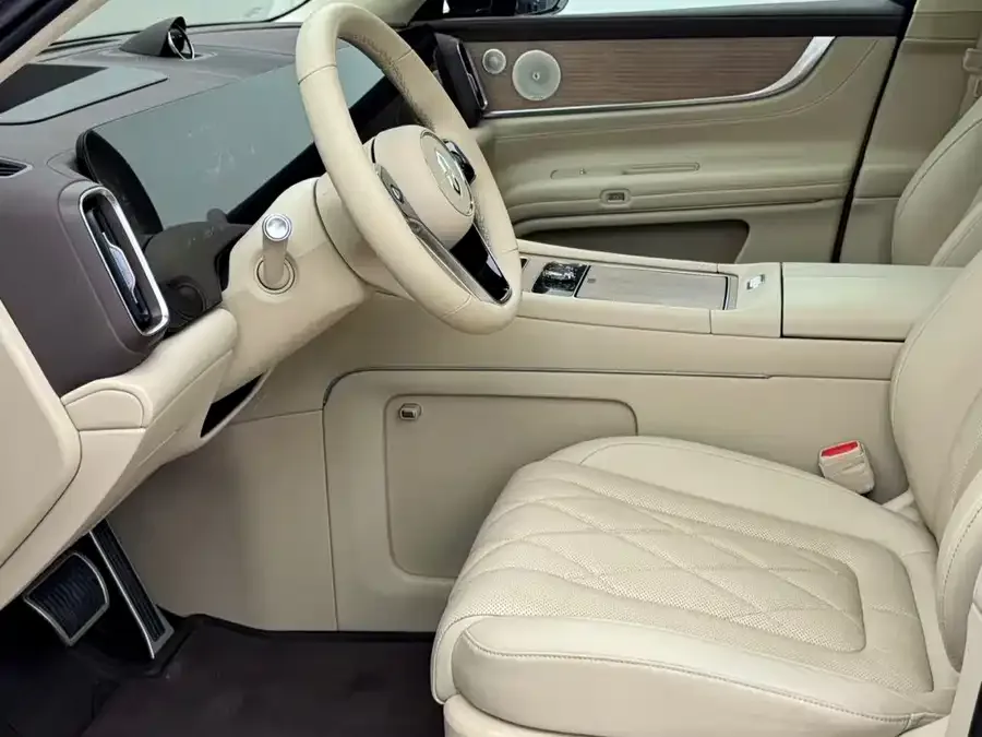 AITO M9 M9 2024 Extended Range Ultra Edition 52kWh 6-seater Edition 2024 — миниатюра 5