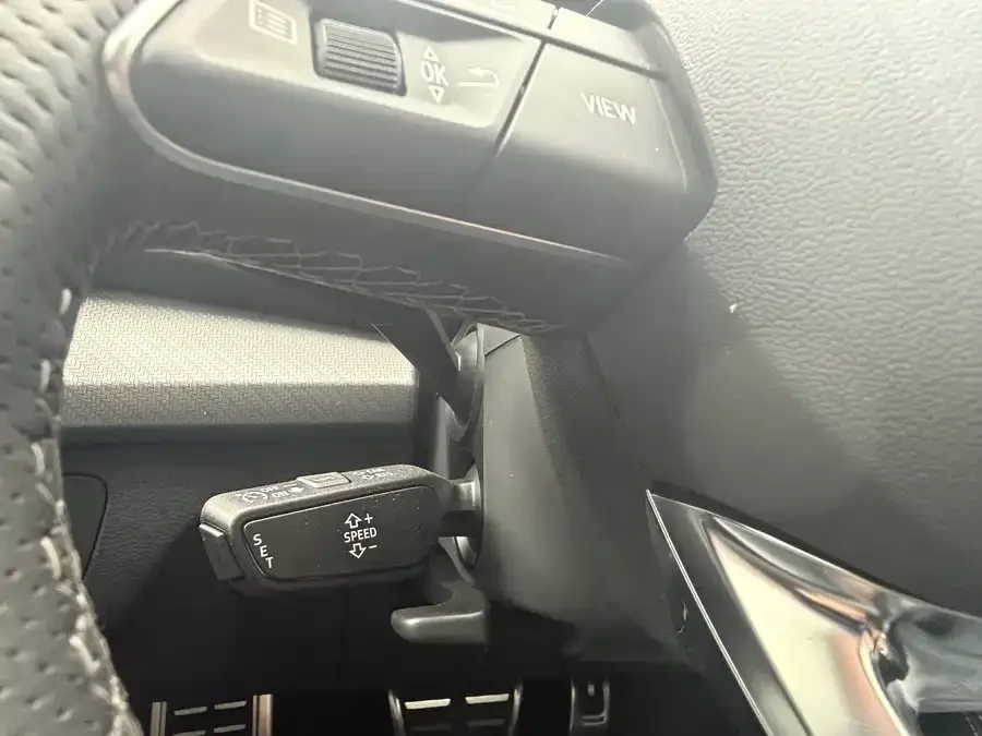 Audi Q5L 2024 45 TFSI Luxury Dynamic Edition 2024 — миниатюра 5