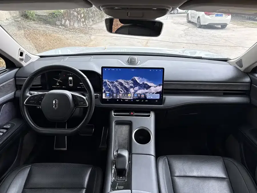 AITO M5 M5 2022 Extended Range Rear-Drive Standard Edition 2022 — миниатюра 2