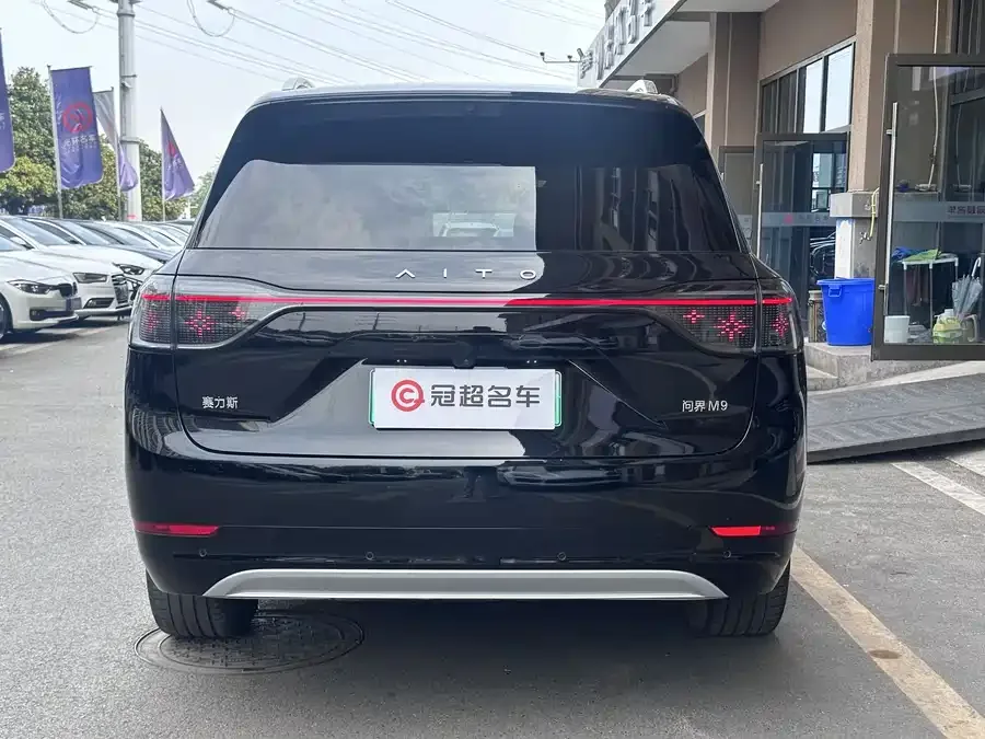 AITO M9 Wenjie M9 2024 pure electric Max version 100kWh 6-seater version 2024 — миниатюра 3