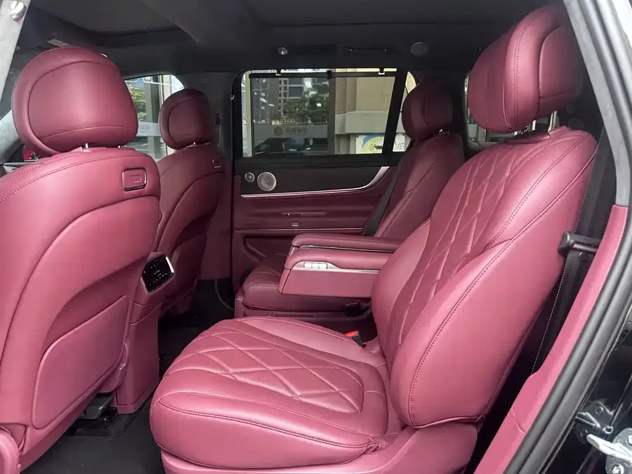 AITO M9 Wenjie M9 2024 pure electric Max version 100kWh 6-seater version 2024 — миниатюра 4