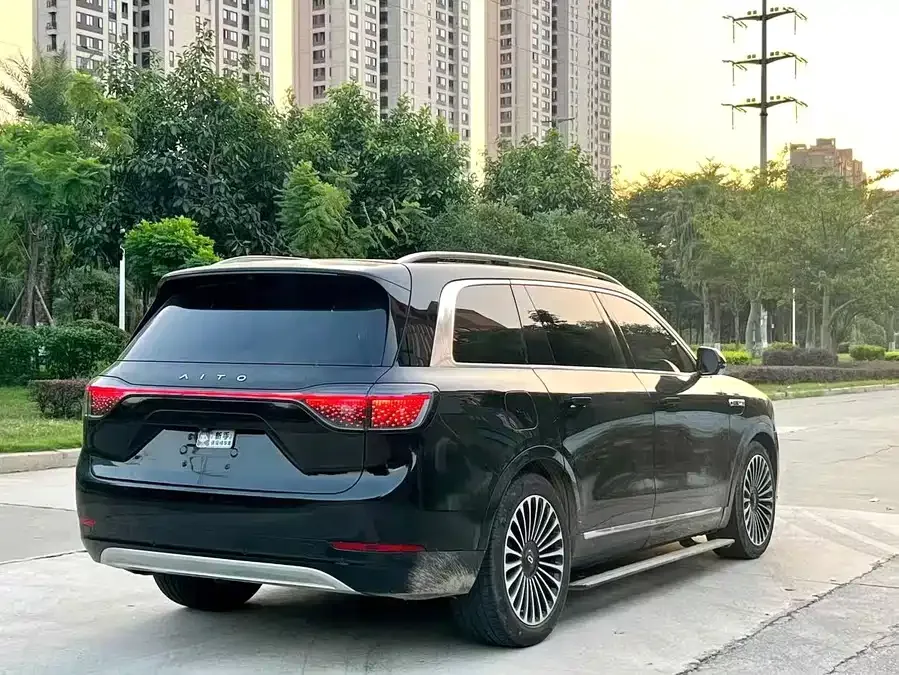 AITO M9 Wenjie M9 2024 Extended Range Max Edition 42kWh 6-seater Edition 2024 — миниатюра 2