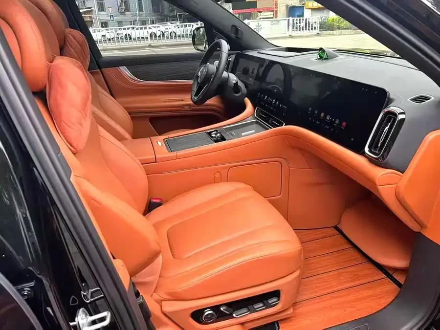 AITO M9 Wenjie M9 2024 Extended Range Max Edition 42kWh 6-seater Edition 2024 — миниатюра 5