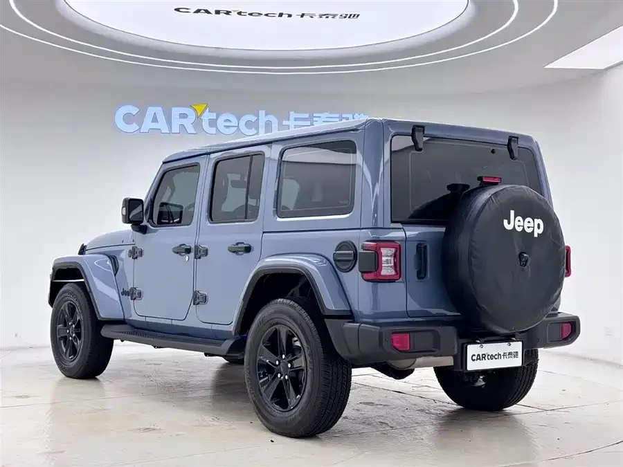 Jeep Wrangler Wrangler 2022 2.0T Highland Four-Door Edition 2023 — миниатюра 4
