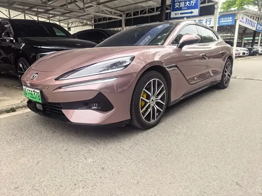 BYD Z9GT 2025