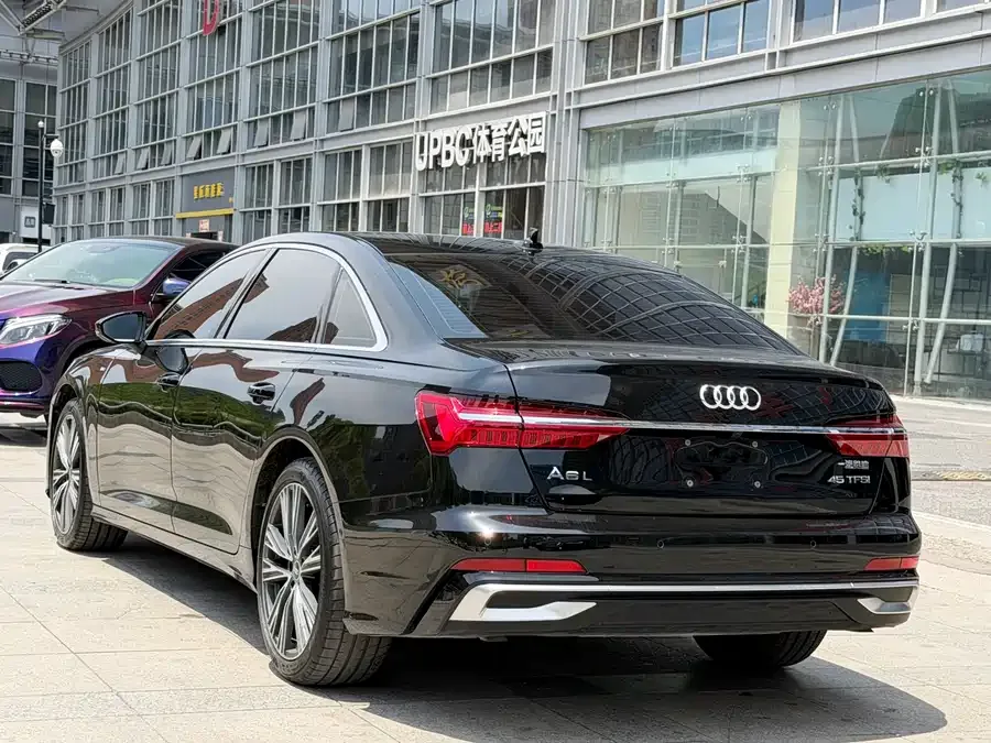 Audi A6L 2025 45 TFSI quattro Selected Dynamic Edition 2025 — миниатюра 2